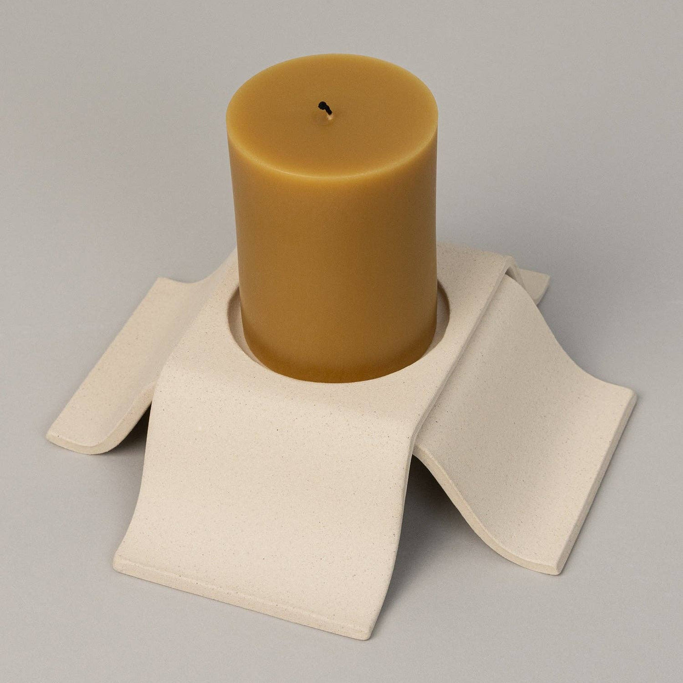 Virginia Sin Noor Pillar Candleholder Tall, Bone