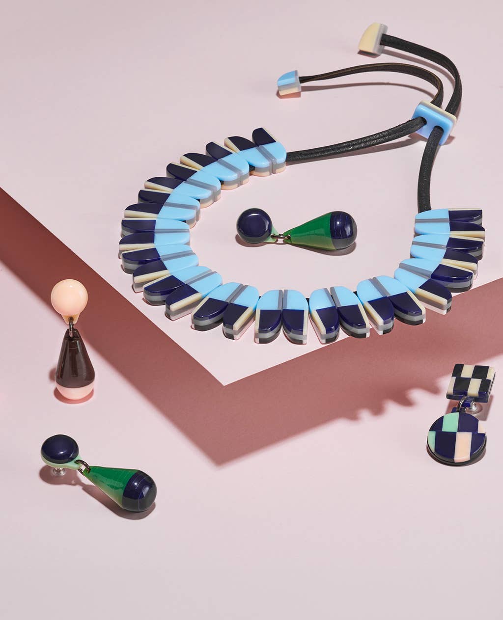 Aurora One Line Collar Necklace Blue
