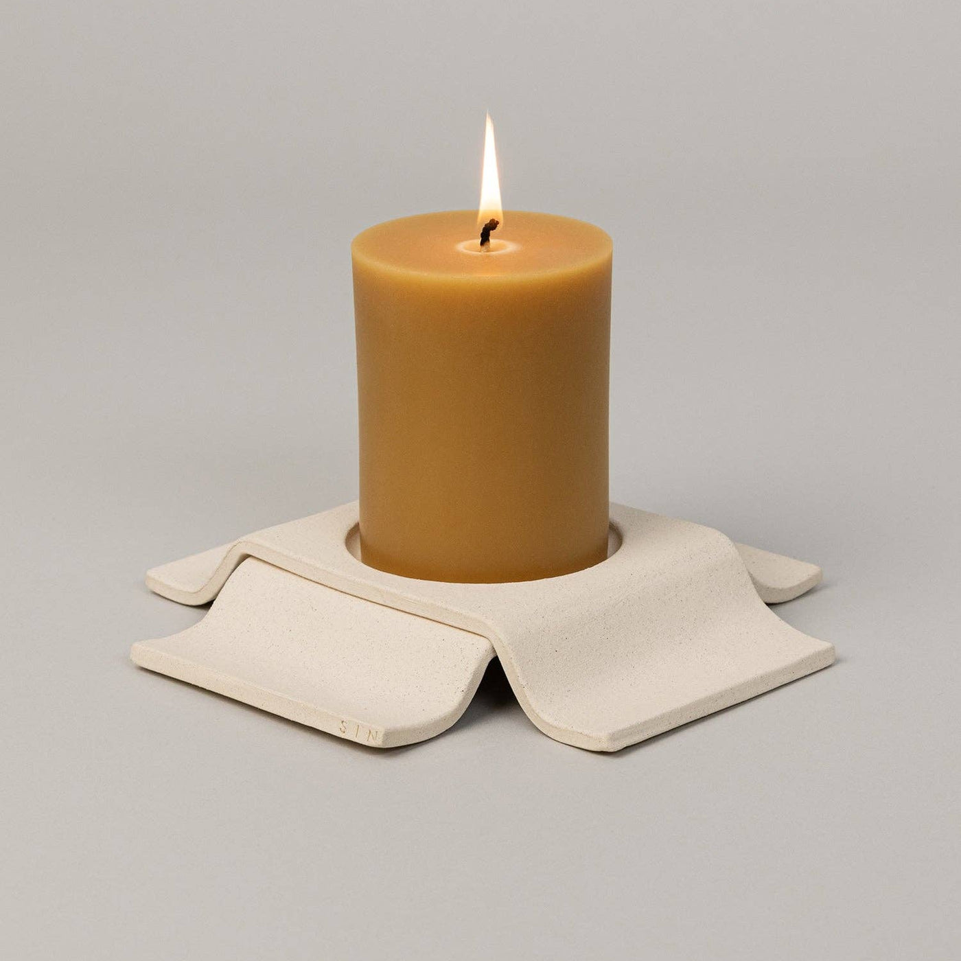 Noor Pillar Candleholder Short, Bone