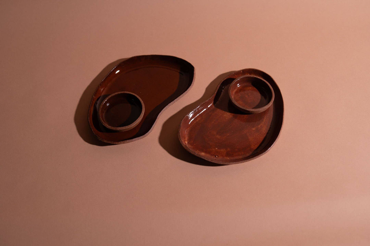 Contour Dish: Deep sienna
