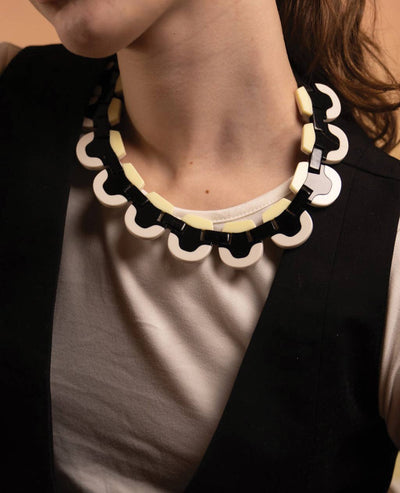 Panorama Wave Necklace Vanilla